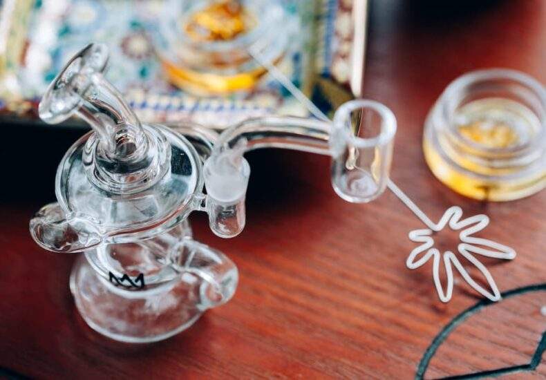 Electronic Dabbing eRigs Dab Pens Everything to Know